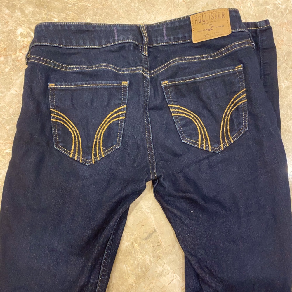 Hollister Dark Wash Skinny Jeans Size 26 (3R)